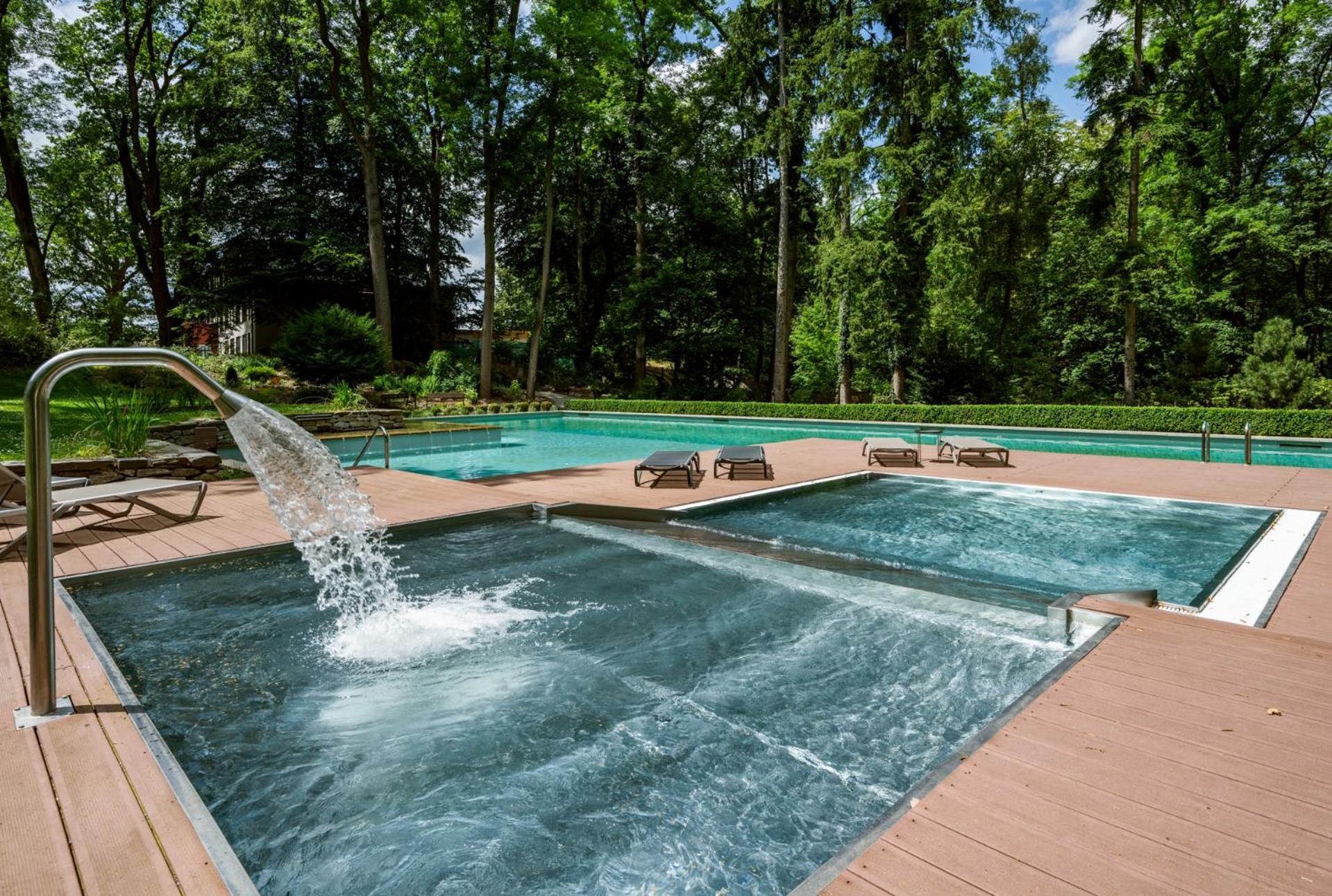 Zamek Ratmerice - Hotel & Resort Экстерьер фото
