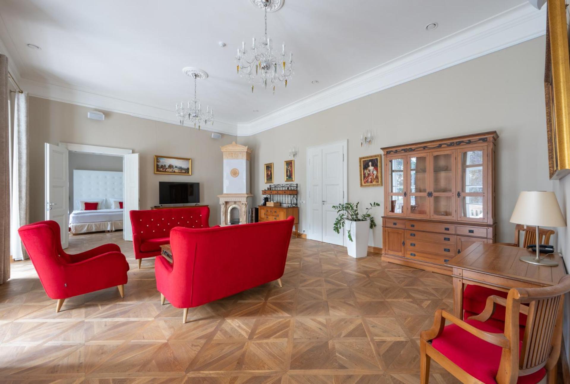 Zamek Ratmerice - Hotel & Resort Экстерьер фото