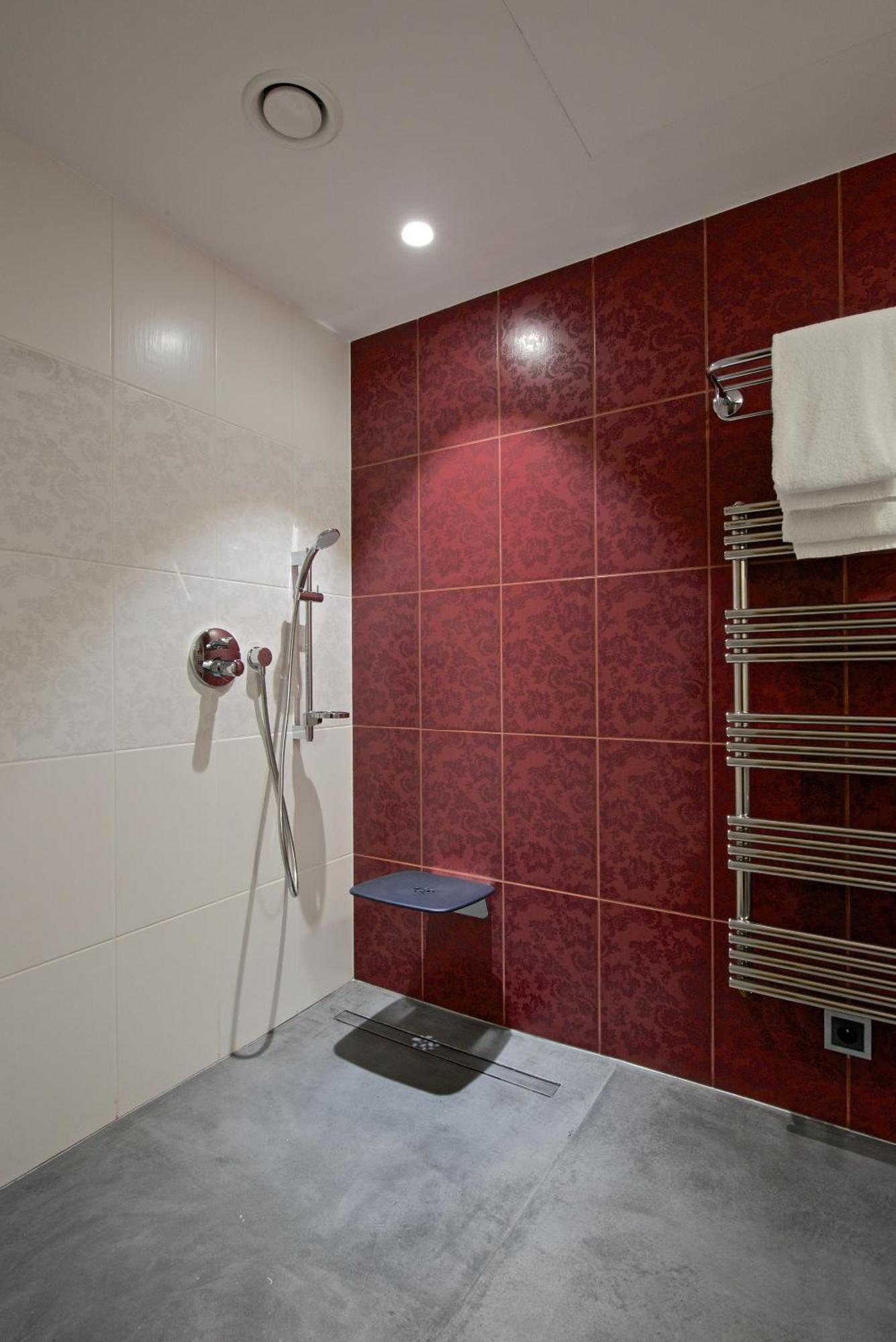 Zamek Ratmerice - Hotel & Resort Экстерьер фото