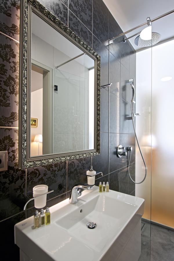 Zamek Ratmerice - Hotel & Resort Экстерьер фото