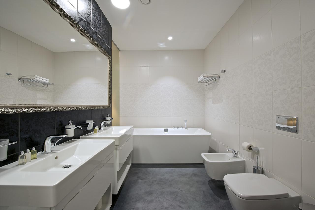 Zamek Ratmerice - Hotel & Resort Экстерьер фото