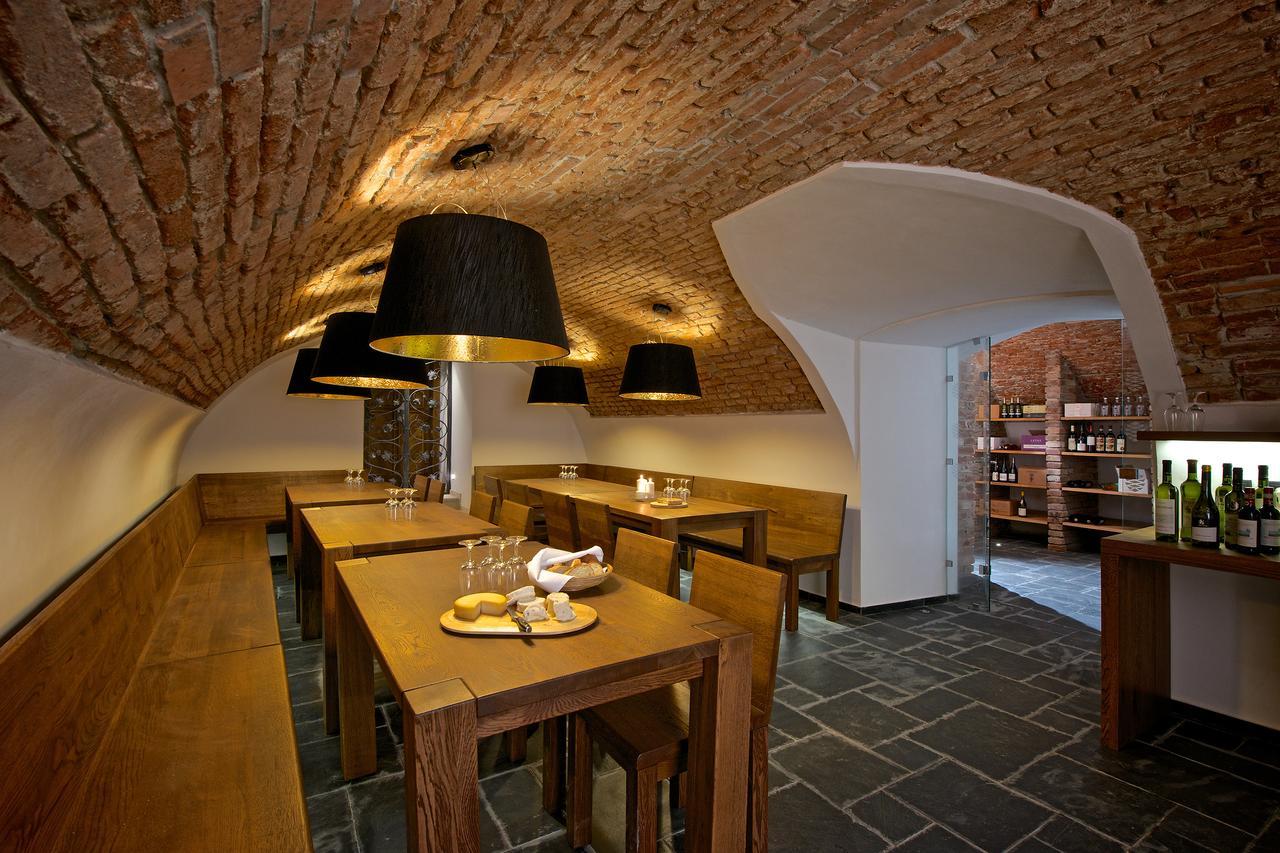 Zamek Ratmerice - Hotel & Resort Экстерьер фото